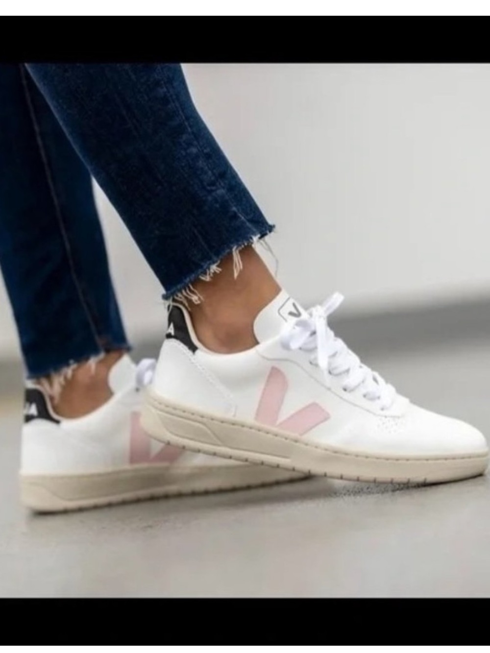 VEJA V-10 CWL WHITE PETALE BLACK SNEAKERS SIZE 7